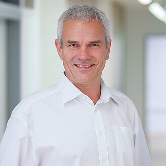 Achim Fuderer, Unternehmensberatung RKW BW – © Fany Fazii / RKW Baden-Württemberg Achim Fuderer, Unternehmensberatung RKW BW